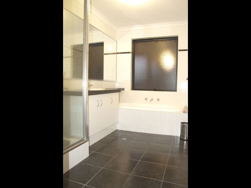 59 Swan Avenue, Eaton WA 6232