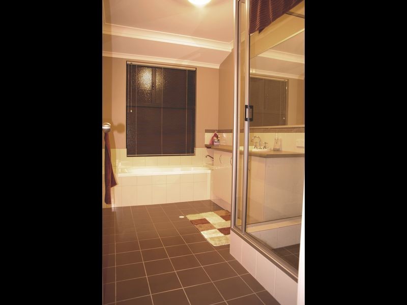 35 Diamond Street, Dalyellup WA 6230