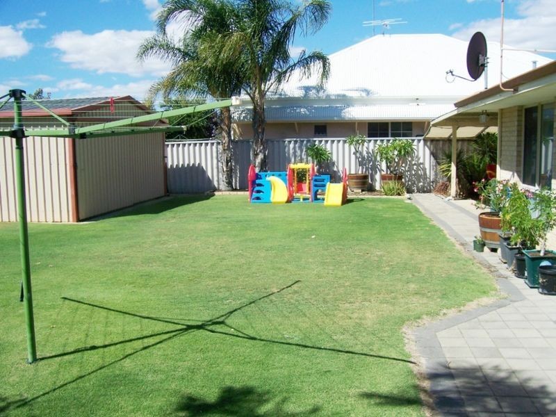 99 Hale Street, Eaton WA 6232