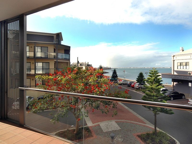 6/23 Casuarina Drive, Bunbury WA 6230