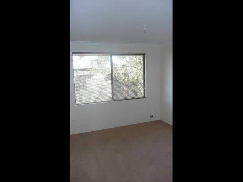 37 Azurite, Australind WA 6233