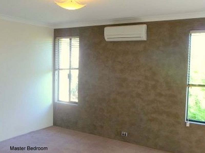 37 Azurite, Australind WA 6233