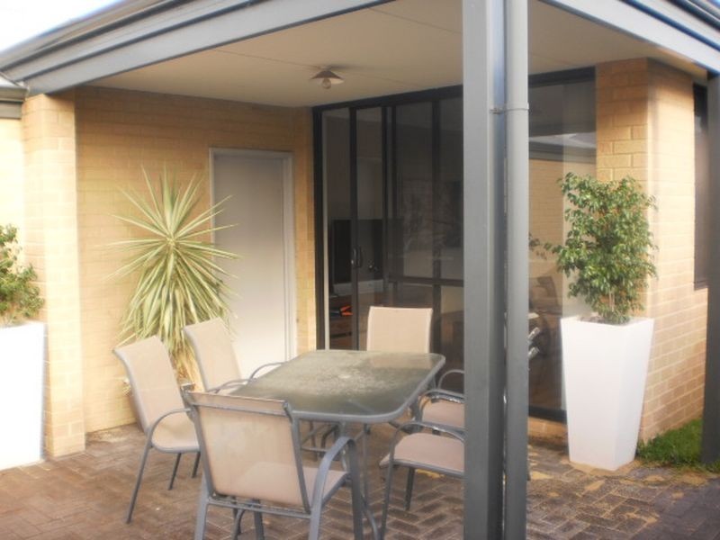 16 Reeves Approach, Dalyellup WA 6230