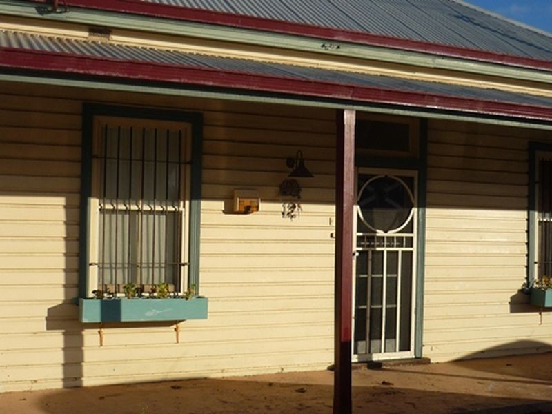 1/12b Moore Street, Bunbury WA 6230