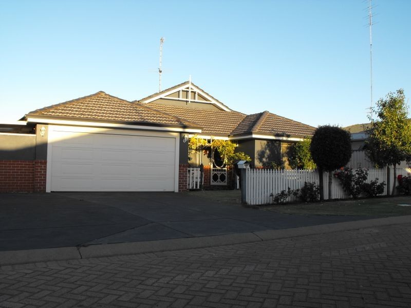 13 Everlasting Lane, Glen Iris WA 6230