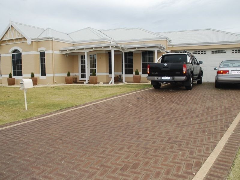 32 Illawarra Drive, Eaton WA 6232