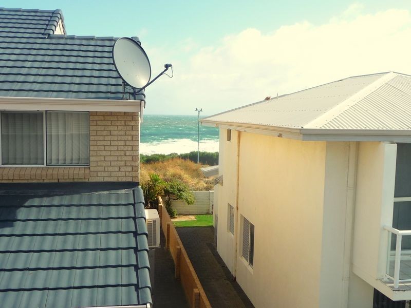 1/16 Upper Esplanade, Bunbury WA 6230