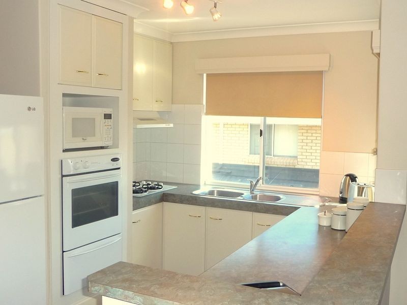 1/16 Upper Esplanade, Bunbury WA 6230