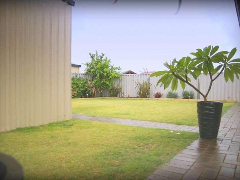 14 Cockatoo Gate, Australind WA 6233
