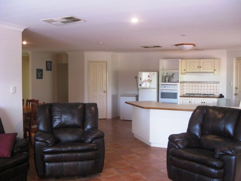 9 Willis Cove, Bunbury WA 6230