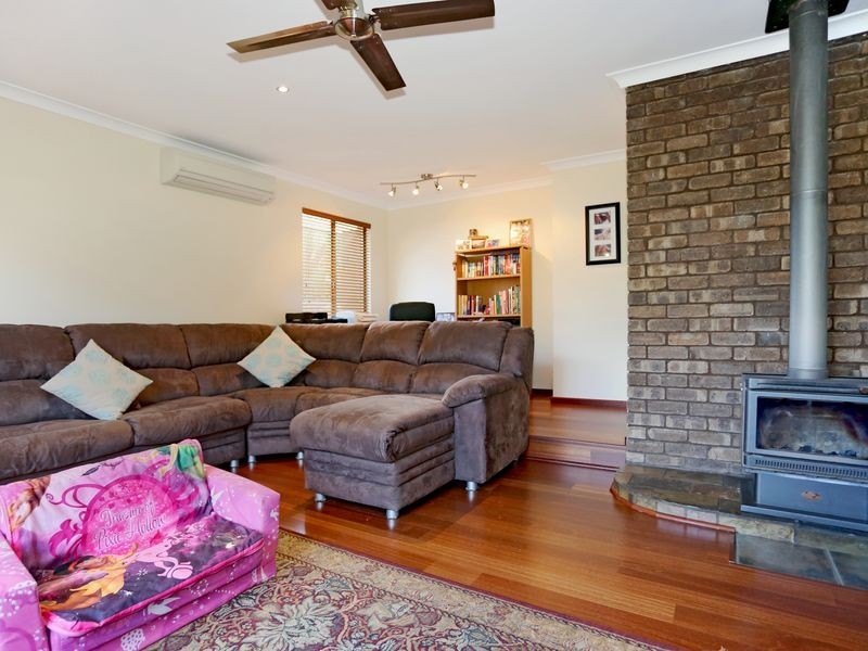 16 Sanford Way, Eaton WA 6232