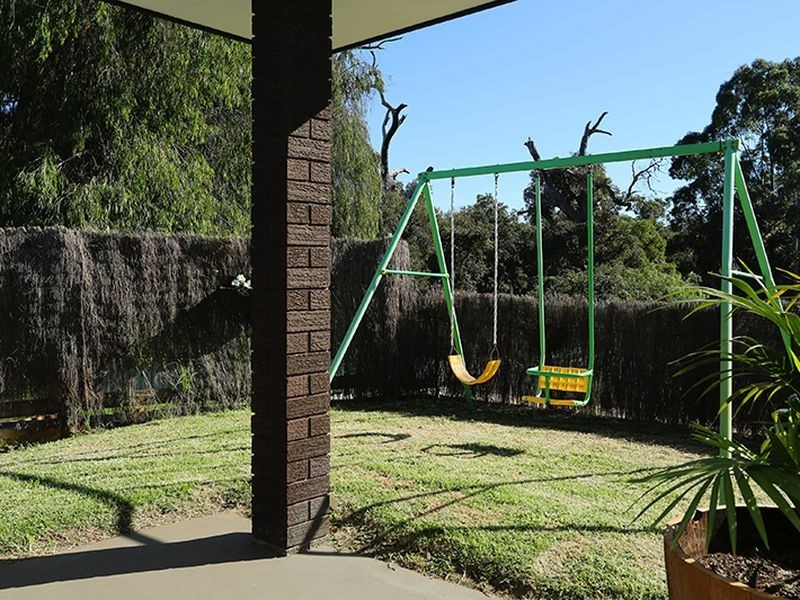 16 Sanford Way, Eaton WA 6232