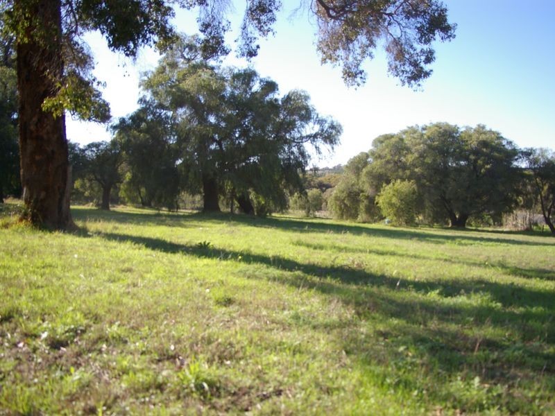 1297 Bussell Highway, Stratham WA 6237