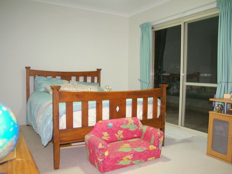 8 Litham Way, Pelican Point WA 6230