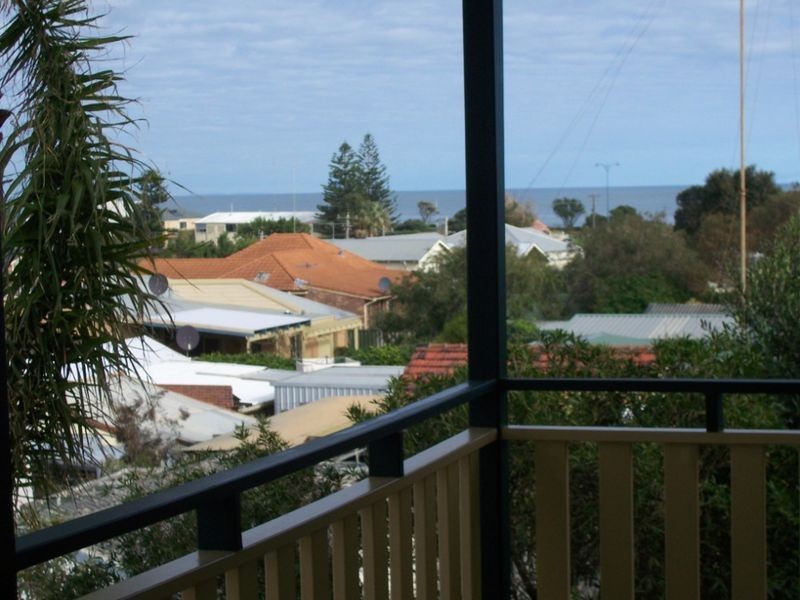 15 Tingle Street, South Bunbury WA 6230