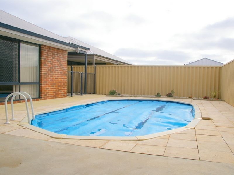 5 Graphite Turn, Dalyellup WA 6230