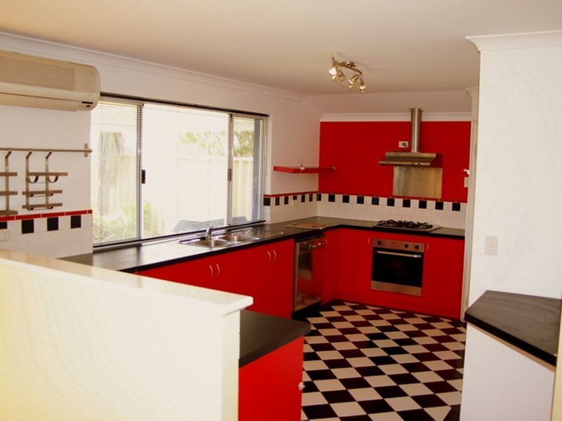 24 Wentworth Drive, Dalyellup WA 6230