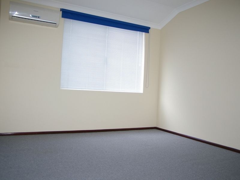 24 Wentworth Drive, Dalyellup WA 6230