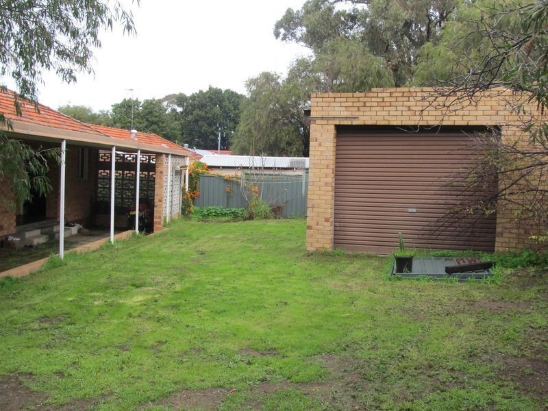 11 Knight Street, Withers WA 6230