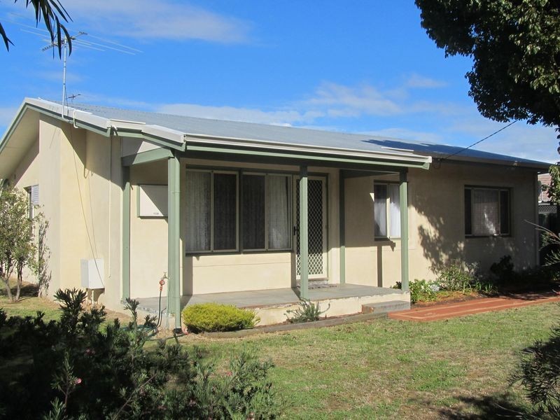 19 Sulphur Street, Withers WA 6230
