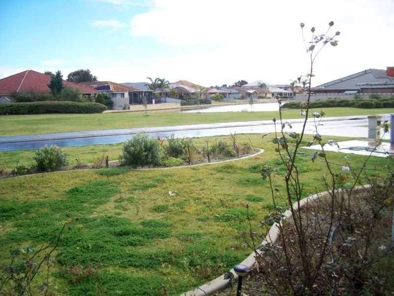 13 Willis Cove, Pelican Point WA 6230