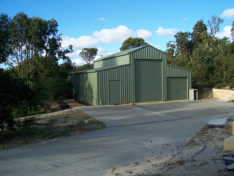 12 Windward Road, Leschenault WA 6233