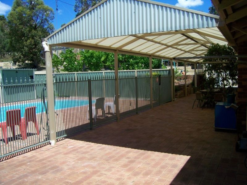 12 Windward Road, Leschenault WA 6233