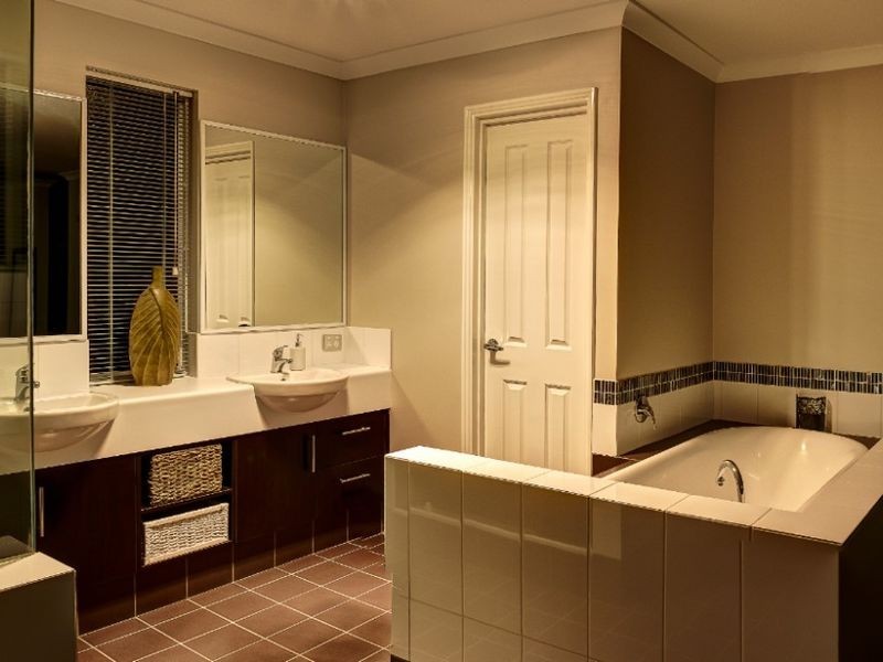 5 Torrens Loop, Eaton WA 6232