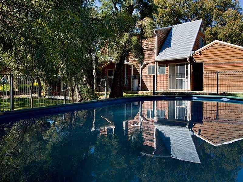 61 Armstrong Street, Boyanup WA 6237