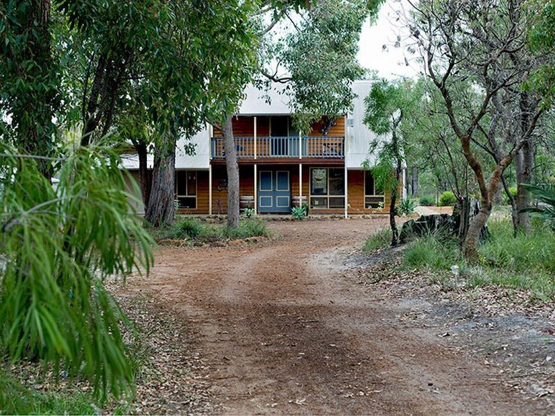 61 Armstrong Street, Boyanup WA 6237