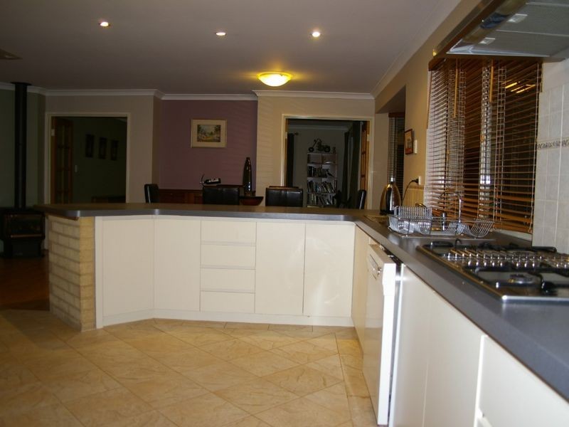 48 Hornibrook Road, Dalyellup WA 6230