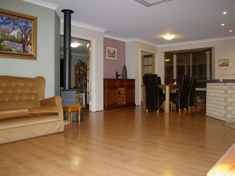 48 Hornibrook Road, Dalyellup WA 6230