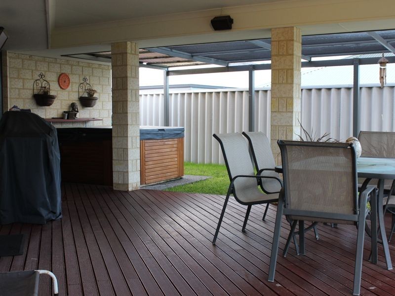 35 Diamond Street, Dalyellup WA 6230