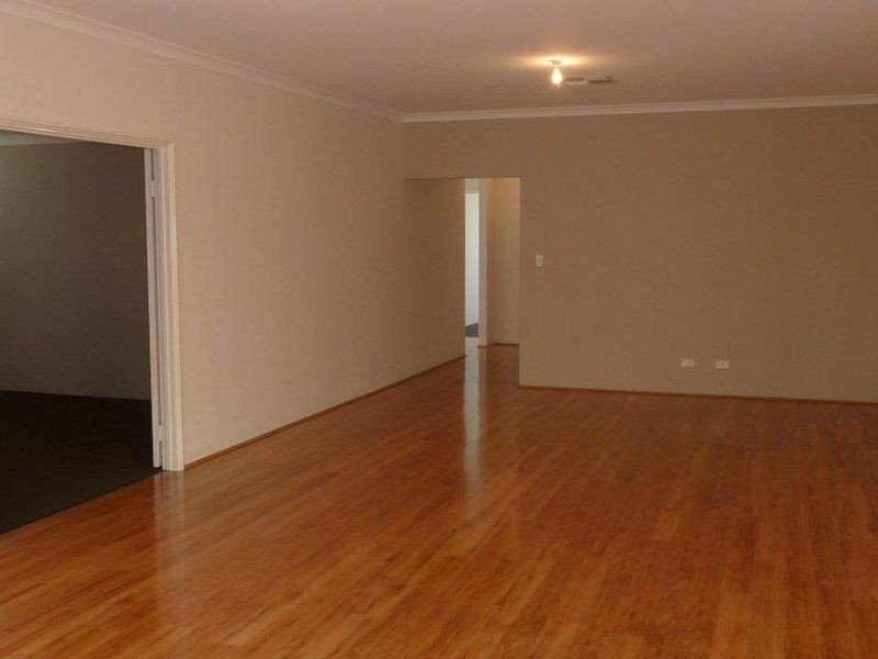 28 Polwarth Circuit, Eaton WA 6232