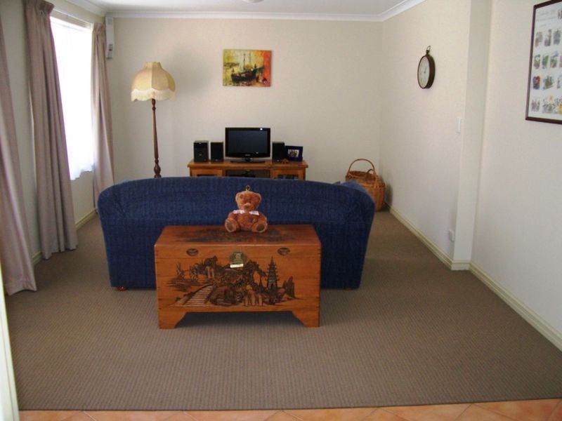 62 Winthrop Avenue, College Grove WA 6230