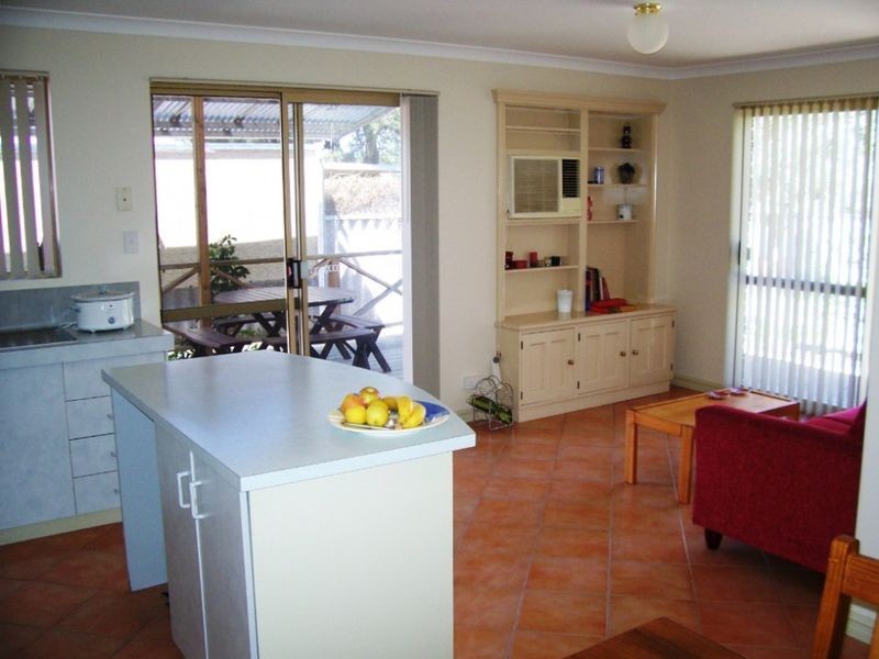 62 Winthrop Avenue, College Grove WA 6230