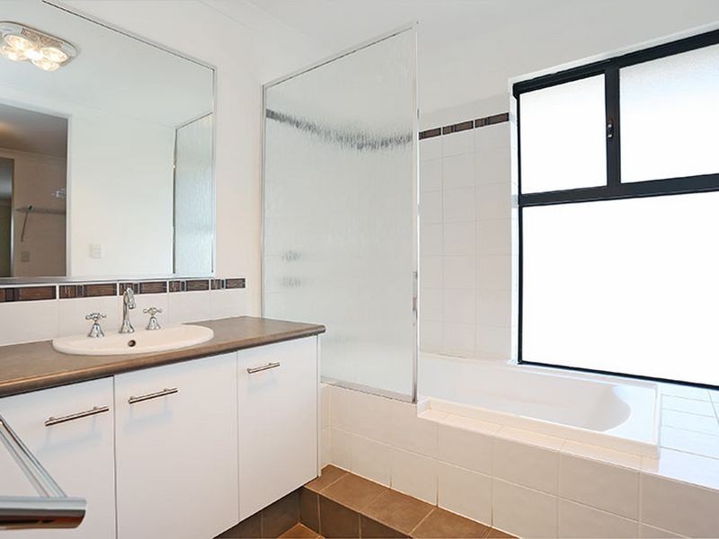 12 Kelston Way, Australind WA 6233