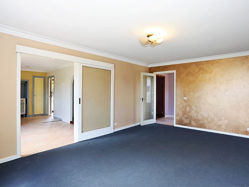 1 Dunbarton Way, Withers WA 6230