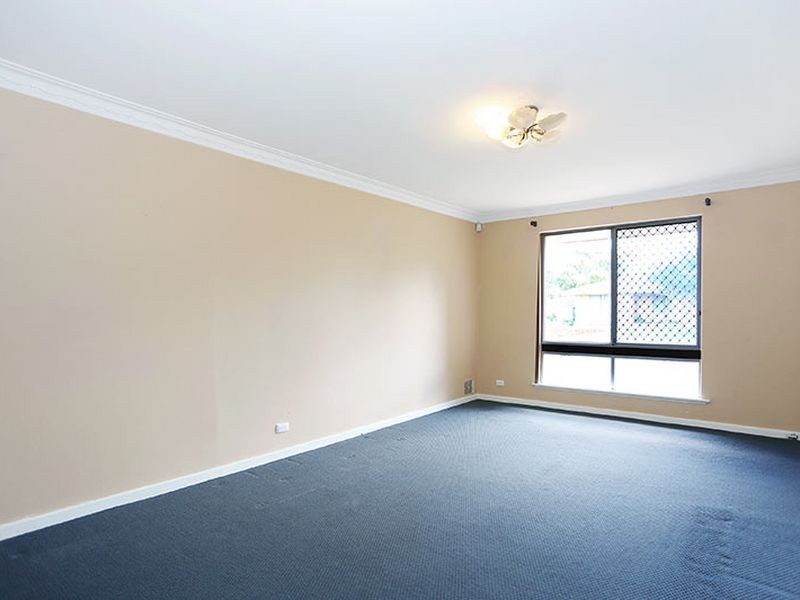 1 Dunbarton Way, Withers WA 6230