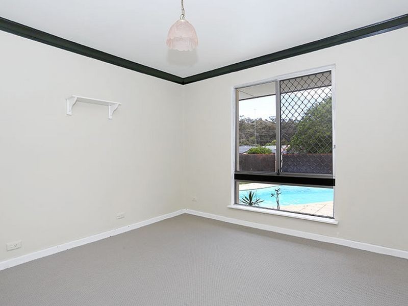 1 Dunbarton Way, Withers WA 6230