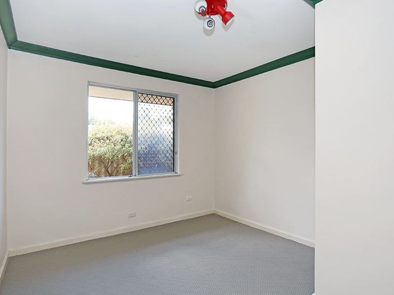 1 Dunbarton Way, Withers WA 6230