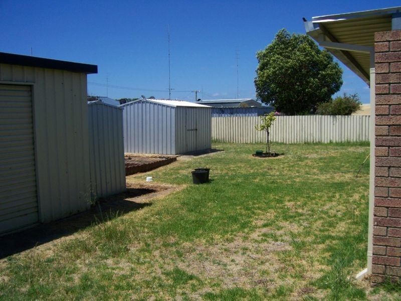 4 Twilight Tce, Carey Park WA 6230