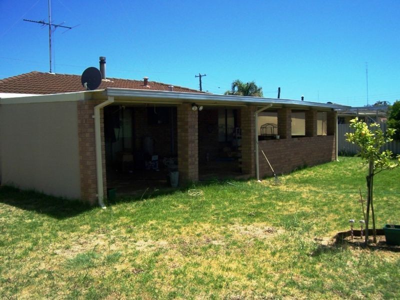 4 Twilight Tce, Carey Park WA 6230