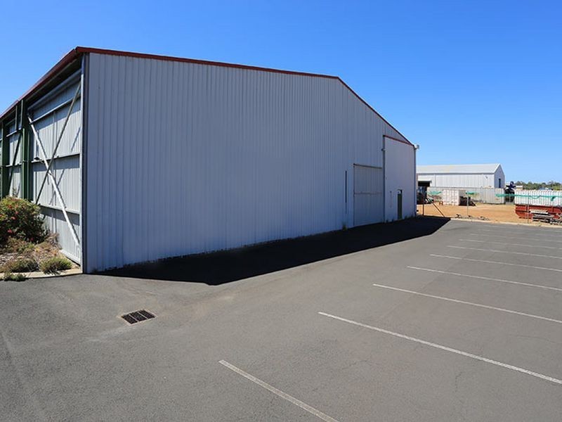 16 Gibbons Road, Davenport WA 6230