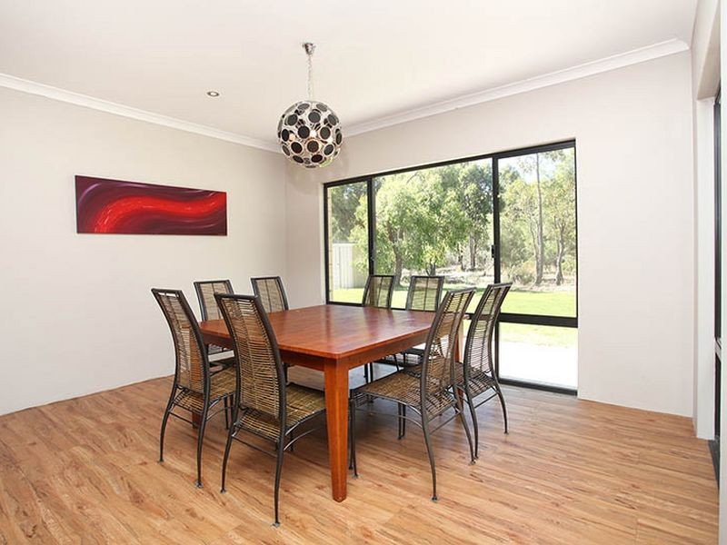 18 Duce Drive, Boyanup WA 6237