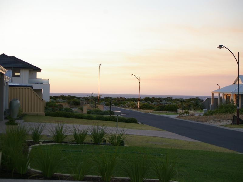 5 Eva Fairway, Dalyellup WA 6230
