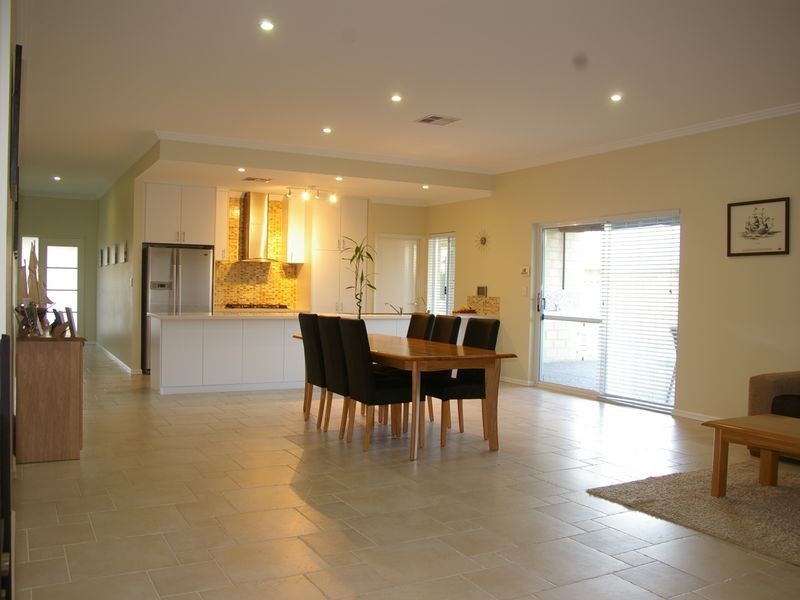 5 Eva Fairway, Dalyellup WA 6230