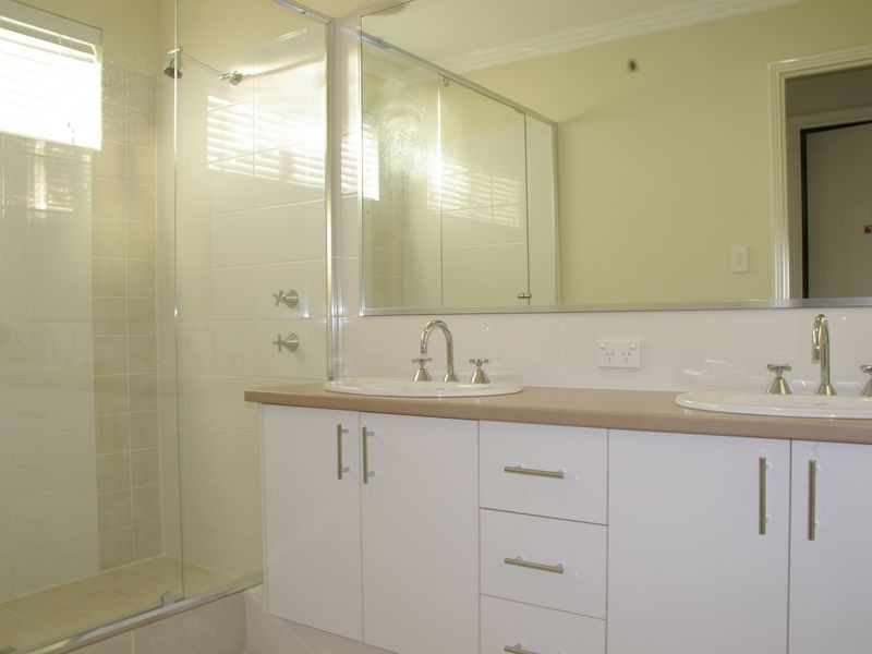 5 Eva Fairway, Dalyellup WA 6230