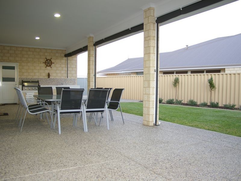 5 Eva Fairway, Dalyellup WA 6230