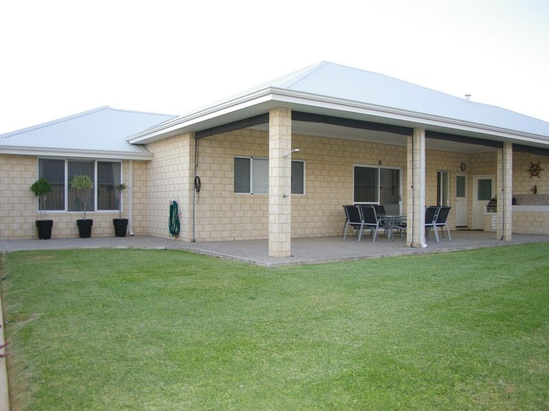 5 Eva Fairway, Dalyellup WA 6230